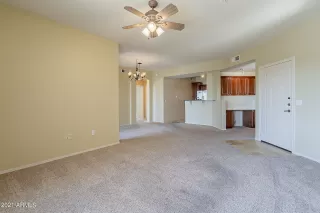 Photo #6: 6215595 Listing