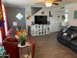 Photo #5: 6215871 Listing