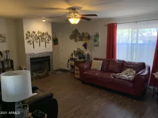Photo #6: 6215871 Listing