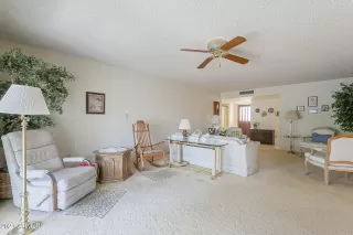 Photo #2: 6215906 Listing