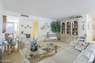 Photo #3: 6215906 Listing