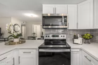 Photo #4: 6215921 Listing 