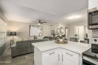 Photo #5: 6215921 Listing 