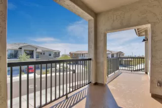 Photo #5: 6215950 Listing