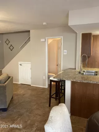 Photo #2: 6216086 Listing