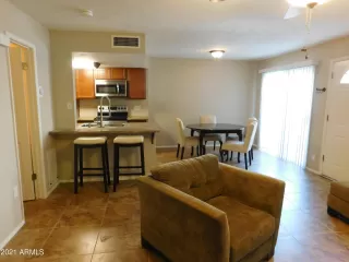 Photo #3: 6216086 Listing