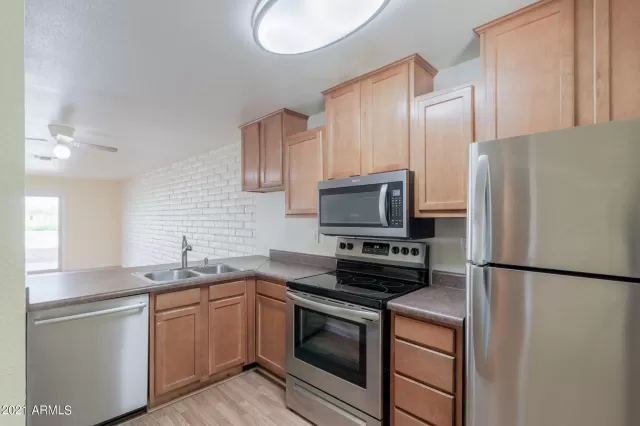 MLS: 6216283 Condo For Sale