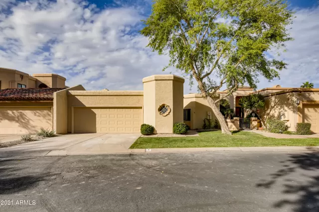 MLS: 6216292 Condo For Sale