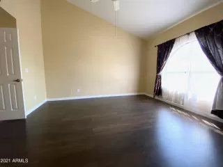 Photo #6: 6216358 Listing 
