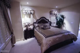 Photo #5: 6216413 Listing