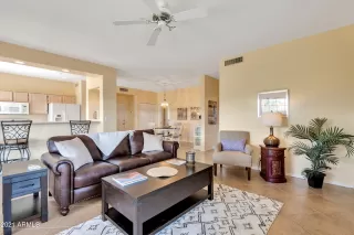 Photo #5: 6216576 Listing