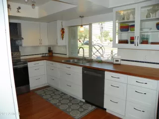 Photo #4: 6216612 Listing