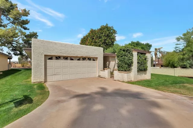MLS: 6216670 Condo For Sale