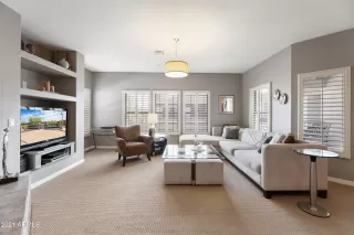 Photo #3: 6216706 Listing