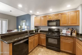 Photo #6: 6216706 Listing