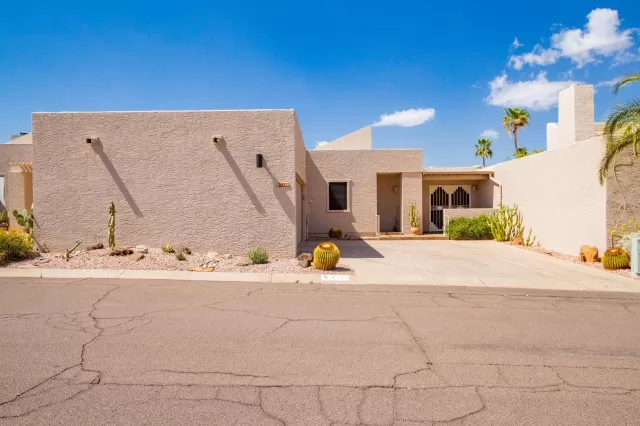 MLS: 6216738 Condo For Sale