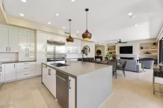 Photo #6: 6216782 Listing