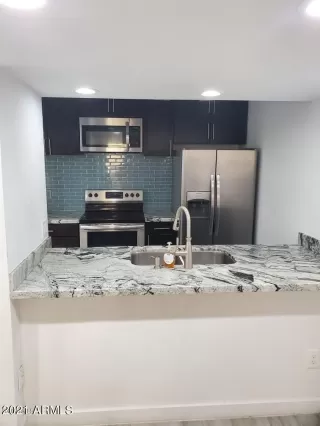 Photo #2: 6216809 Listing 