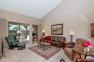 Photo #5: 6217113 Listing