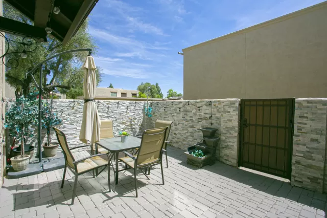 MLS: 6217189 Condo For Sale