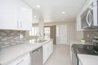 Photo #2: 6217189 Listing 