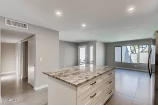 Photo #4: 6217584 Listing 