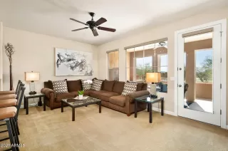 Photo #4: 6218299 Listing