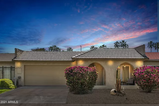 MLS: 6218337 Condo For Sale