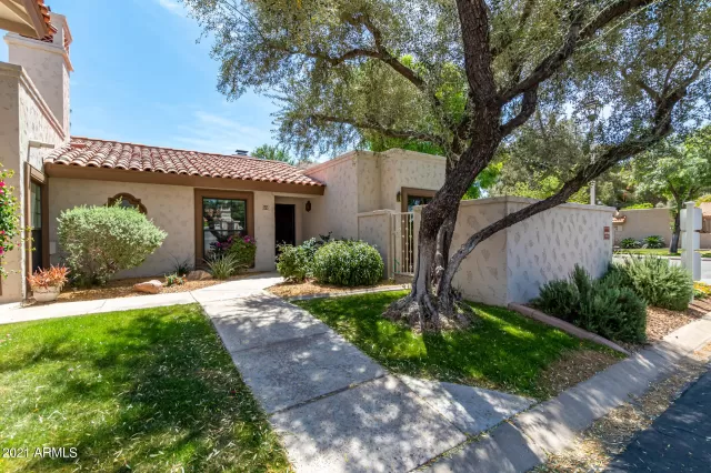 MLS: 6218494 Condo For Sale