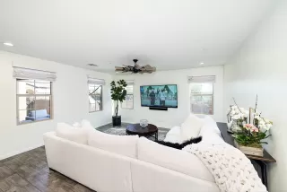 Photo #4: 6218614 Listing