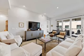 Photo #1: 6218747 Listing 