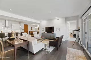 Photo #5: 6218747 Listing 