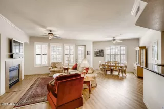 Photo #4: 6218956 Listing