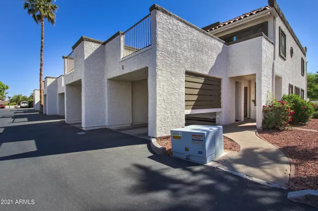 MLS: 6218993 Condo For Sale