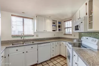 Photo #5: 6218993 Listing