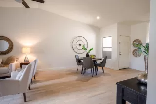 Photo #2: 6219277 Listing