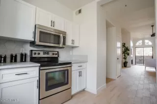 Photo #3: 6219277 Listing