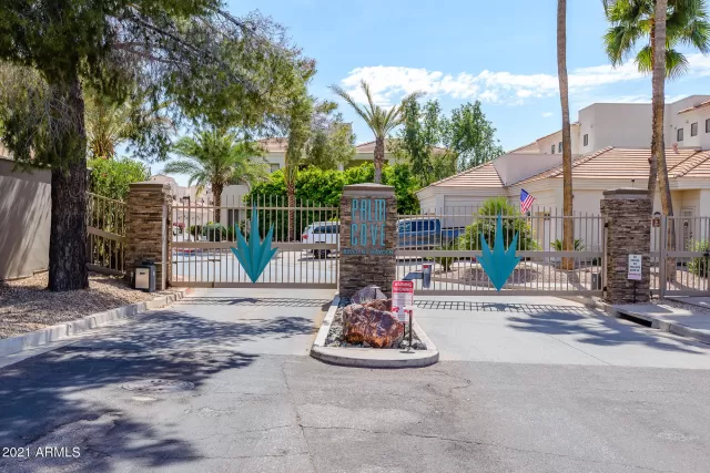 MLS: 6219403 Condo For Sale