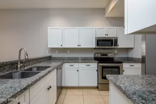 Photo #2: 6219403 Listing 