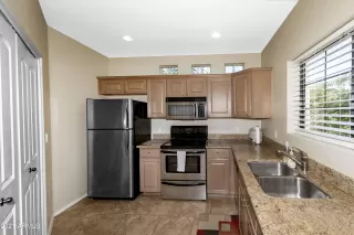 Photo #6: 6219447 Listing