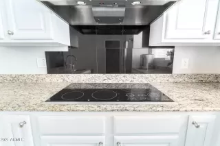 Photo #4: 6219536 Listing