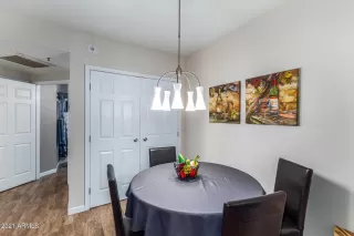 Photo #6: 6219707 Listing