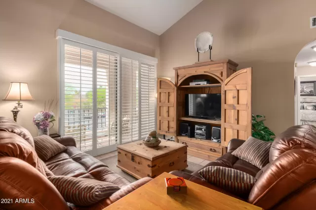 MLS: 6219735 Condo For Sale