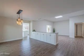 Photo #4: 6219744 Listing