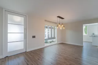 Photo #5: 6219744 Listing