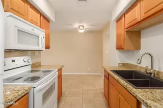 Photo #6: 6219826 Listing