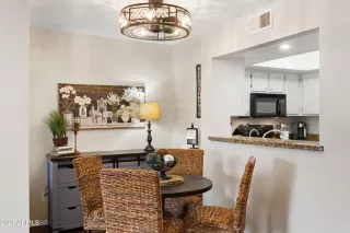 Photo #3: 6219904 Listing 