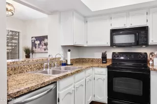 Photo #4: 6219904 Listing 