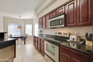 Photo #4: 6219916 Listing