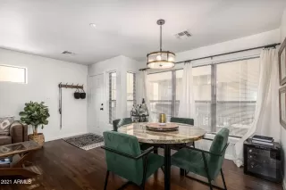 Photo #5: 6219967 Listing 